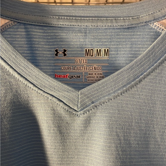 Under armor v-neck jersey style - Picture 4 of 5